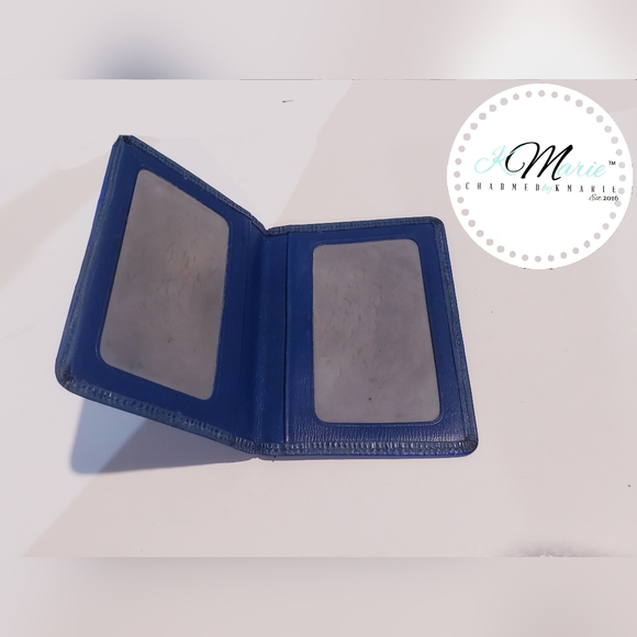 Authentic Louis Vuitton. Card Holder - Picture 5 of 6